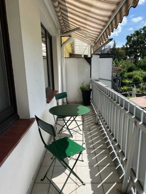 Geschmackvolle, möbilierte 2-Raum-Wohnung mit Balkon und EBK in Düsseldorf