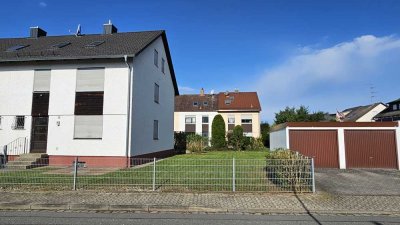 Familienfreundliche, großzügige, helle Doppelhaushälfte, 7 Zi. mit 2 Garagen
