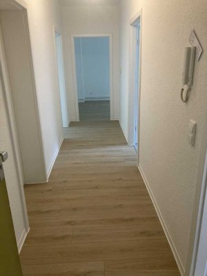 Schöne 3-Zimmerwohnung mit Dusche und EBK!