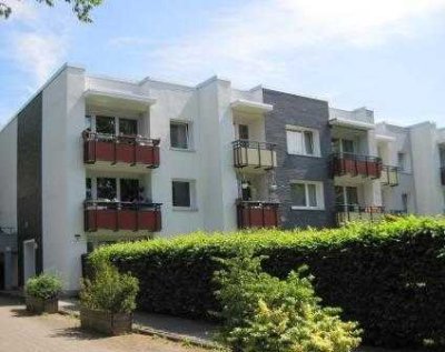 Idyllische 1 Zimmerwohnung im EG mit Terrasse und großer Rasenfläche