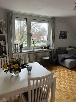 Schöne 2-Zimmer-Wohnung mit EBK und Terrasse in Essen-Bredeney