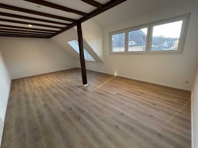 Erstbezug nach Kernsanierung: Stilvolle 3,5-Zimmer-Wohnung mit gehobener Innenausstattung