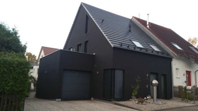 exclusive Doppelhaushälfte BJ 2009 zum Verkauf in Dasing, ruhige Lage am Ortsrand