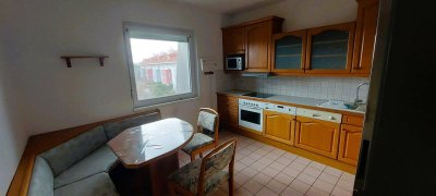 Urban DG‑Vibes in Kottingbrunn – 3 Zimmer, Loggia &amp; Stellplatz