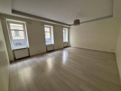 Großzügig geschnittene 3 Zimmer Wohnung in Toplage 1100 Wien Fussgängerzone !