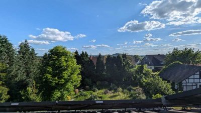 Schöne 3-Zimmer-Wohnung mit EBK, großem Balkon und 2 Badezimmern in Kirchhain-Langenstein