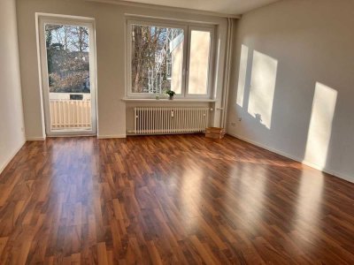 Tolle 2 Zimmerwohnung mit Balkon in der beliebten Marienstraße in Hannover!