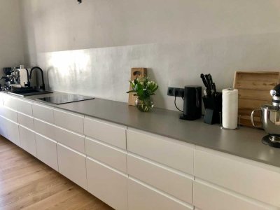 Helle 4-Zimmer Wohnung mit Balkon im 2. OG in Hof Innenstadt