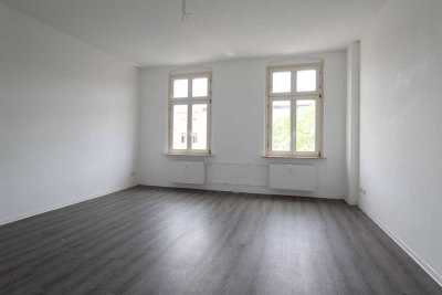 + Erste Kaltmiete frei! WG-geeignete 4 Zimmer direkt am Hasselbachplatz +