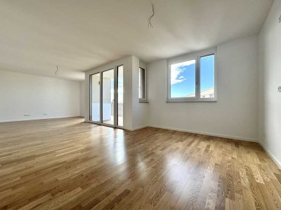 Moderner 4-Raum-Neubau - mit Balkon & Ausblick