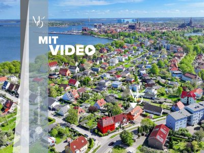 Bemerkenswerte Wohnung mit Garten, Terrasse & Kamin // Stadtstrand fußläufig // Stralsund // Carport
