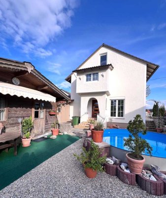 gemütliches Mehrfamilienhaus mit Pool und Gartenparadies!