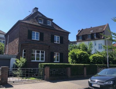 Freistehendes Haus mit Stil und Atmosphäre