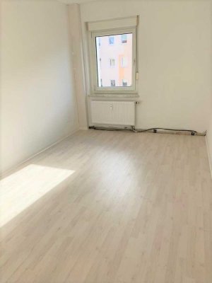 Helle 3-Zimmer Wohnung mit Garage in Apolda - 6% Mietrendite - OHNE MARKLER