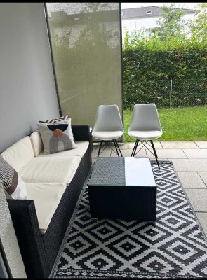 Charmante 4-Zimmer Erdgeschosswohnung in Göggingen (möbliert)