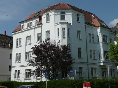 für Kapitalanleger | vermietete 4-Zimmer-Maisonette Wohnung mit Balkon sowie Carportstellplatz