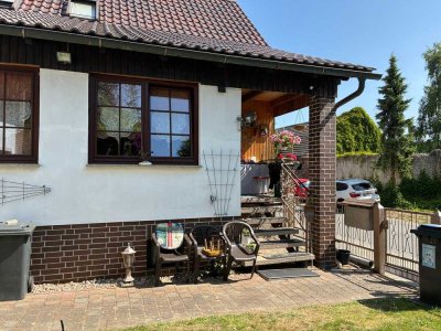 Haus, pure Ruhe und viel Grün