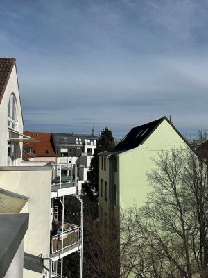 Charmante 2 Zimmer Maisonette-Wohnung mit Balkon in der List