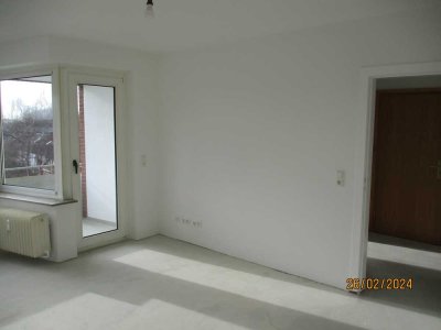 zentrale Lage Lübeck  3 Zi ETW- WG geeignet ! alle Zimmer v. Flur, Nähe Innenstadt u. HBf