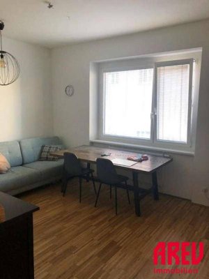 SCHÖNE 2 ZIMMERWOHNUNG IM STADTZENTRUM - TOP 6