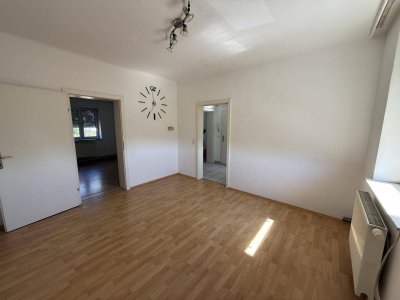 Charmante 2-Zimmer-Wohnung mit Gartenanteil und Garage in Graz-Straßgang