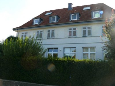 Stadtnah günstig wohnen mit viel Platz, Garten und traumhaftem Blick