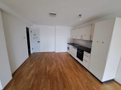 Helle 2-Zimmer-Wohnung mit Stellplatz, Terrasse und Garten in zentraler Lage von Fürth