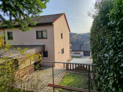 Provisionsfrei!Haus mit Einliegerwohnung