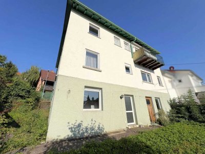 Geräumiges Wohnhaus in zentraler Lage