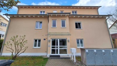 Gepflegte 3,5-Zimmer Erdgeschosswohnung mit Garten in Etting