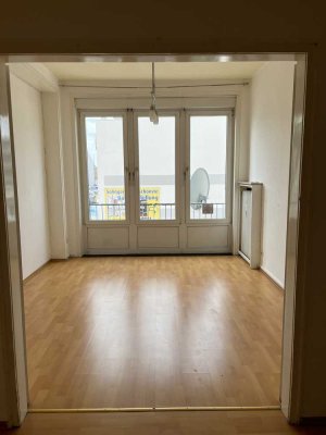 Ansprechende 4-Zimmer-Wohnung mit Balkon in Solingen