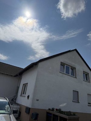 Großes Einfamilienhaus mit Einliegerwohnung in Wehrheim–270 m² Wohnfläche, Pelletheizung, PV-Anlage