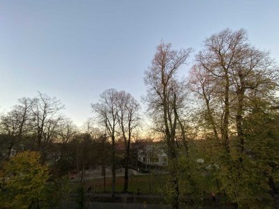 Penthouse an der Promenade mit 4 Zimmern, 2 Bädern, Balkon und Loggia