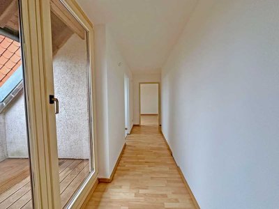 2-Zimmer-Wohnung mit Loggia/Garage/EBK in Seckenheim