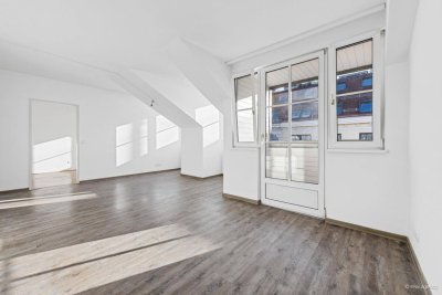 SERVITENVIERTEL - wunderbare südseitig gelegene Dachgeschoßwohnung mit Freifläche