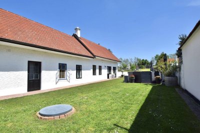 Wohnen, wo andere Urlaub machen – Traumhafter Streckhof mit Geschichte &amp; Stil