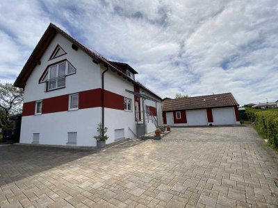 Traumhaftes Mehrgenerationenhaus in toller Lage, Wohnfläche ca 200 qm, 1015 qm Grund, Bj 1968/2002