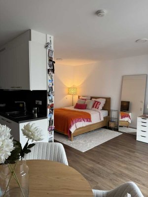 Untermieter:in gesucht! 1-Zimmer Wohnung Stadtgrenze Frankfurt / Offenbach am Main - Kaiserlei