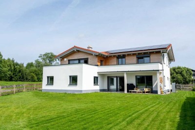 Luxus pur am Ortsrand – Exklusives Einfamilienhaus mit unverbaubarem Panoramablick