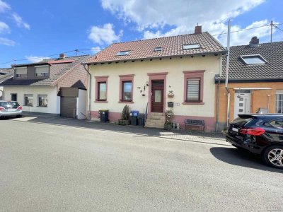 Geräumiges Einfamilienhaus mit Garten in ruhiger Lage