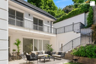 Designvilla mit Eleganz, Licht und Weitblick - höchster Wohnkomfort in nobler Lage