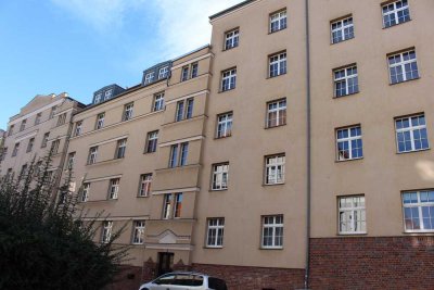 Auf gute Nachbarschaft: weitläufige 3,5-Zimmer-Wohnung