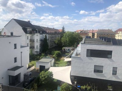 Renovierte, helle 2-Raum Wohnung mit Wohnküche und Tageslichtbad in Leipzig-Lindenau