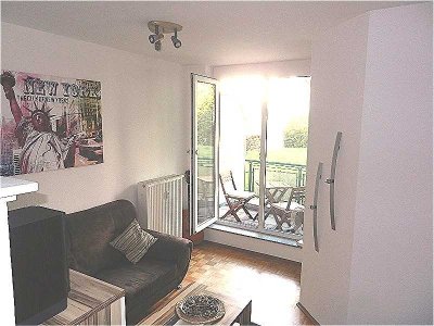 OPTIMALE SINGLE WOHNUNG - BALKON - IN GEPFLEGTER ANLAGE! 1,5 ZI. 34 qm 540 Euro + NK