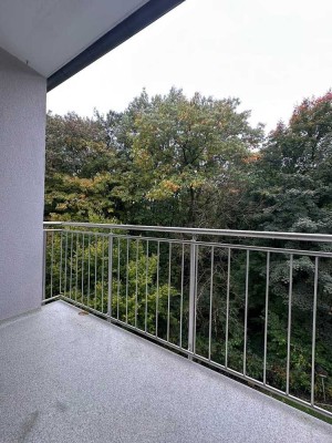 Gemütliche 2,5-Zimmer-Wohnung mit Balkon und Waldblick in Wuppertal – ideal für Singles oder Paare!