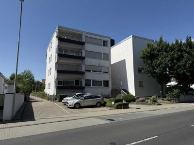 Provisionsfrei: 2 Zimmer, Balkon & Tiefgarage in guter Lage