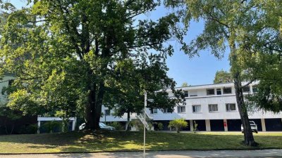 Große Eigentumswohnung Terrasse zur Rehwiese und 4 Garagen