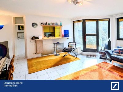 Laurensberg: 5,5-Zimmer-Maisonette-Wohnung m. kl. Garten, großem Schwimmbad- und Saunabereich