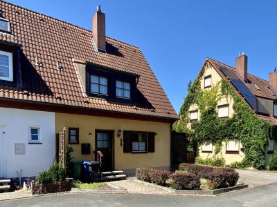 Gepflegte Doppelhaushälfte mit 4 Zimmern in Erlangen-Büchenbach