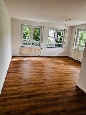 reserviert- 3-Zimmer-Erdgeschosswohnung mit Terrasse in Weissach- Flacht